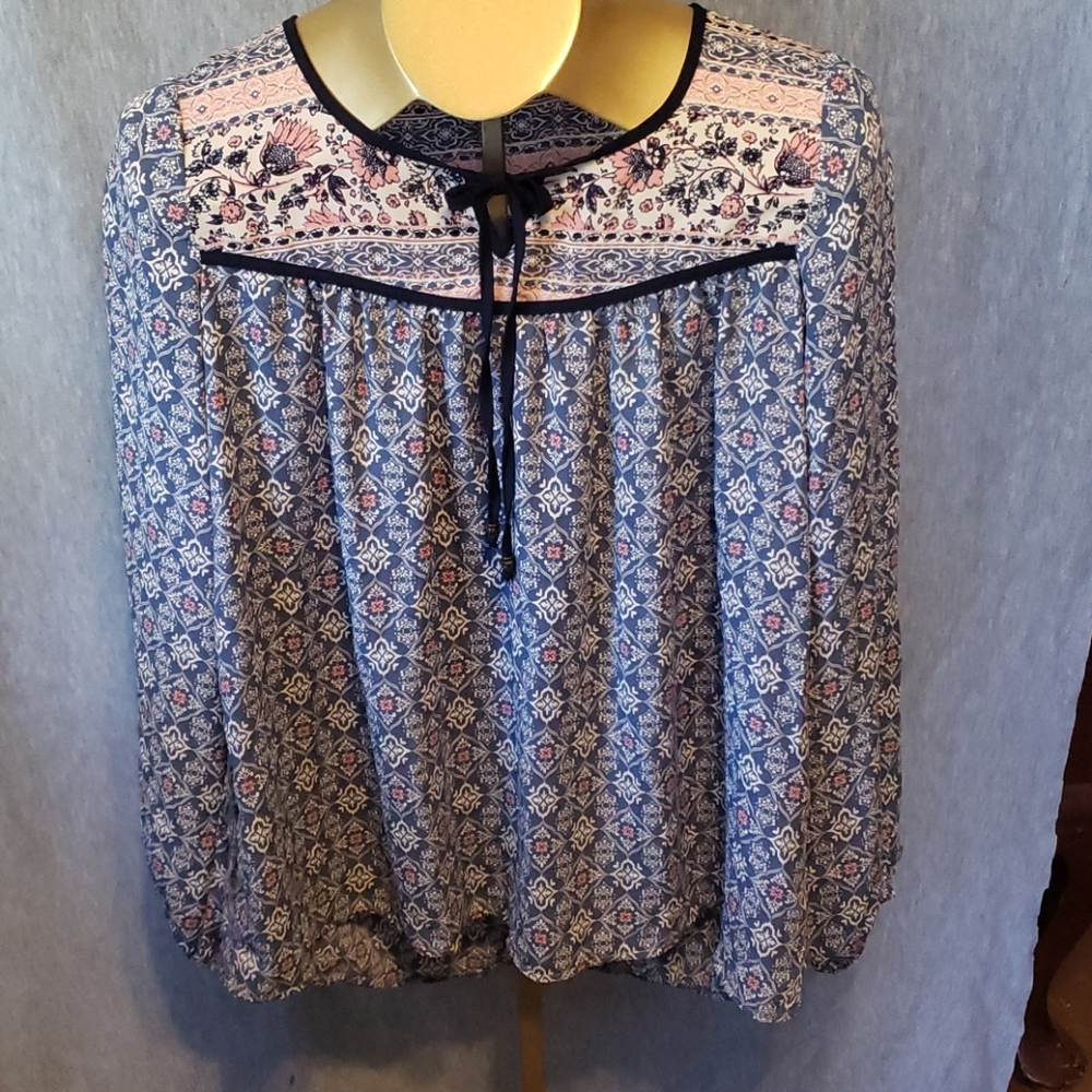 Blouse - Picture 1 of 3
